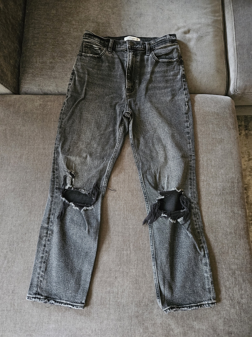 Black Distressed Jeans with Knee Rips